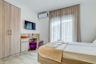 Апарт-отели Adriatik Lux Apartments Будва Семейные апартаменты Делюкс-7